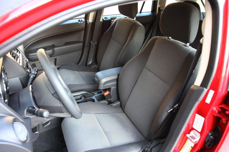  Dodge Caliber Heat 2011 года  (фото 20 из 29)